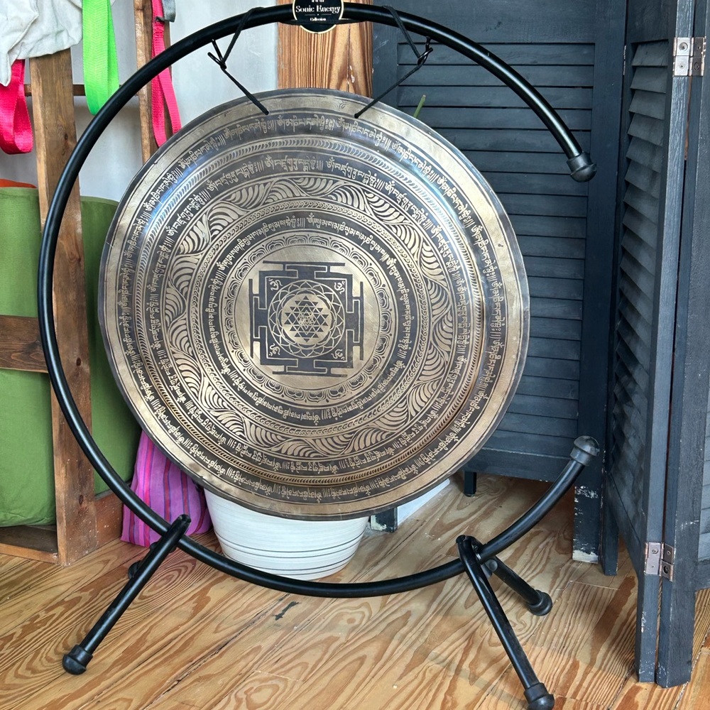 Meinl 26” Sri Yantra divine feminine frequency  Gong with Stand